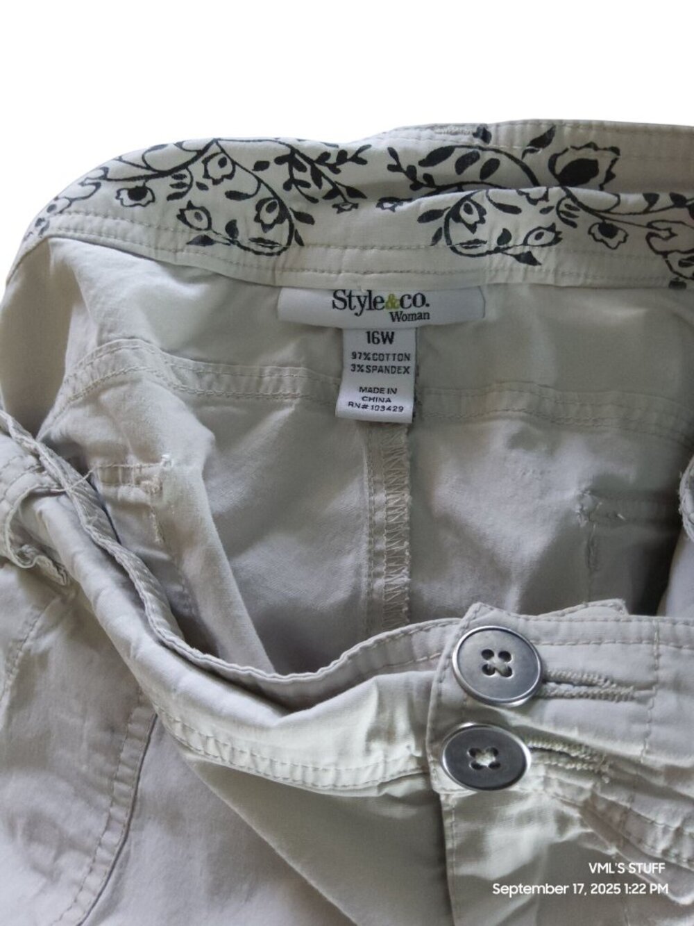Womens Style and Co Cotton and Spandex Size 16W Capri Cargo Pants - Picture 4 of 4